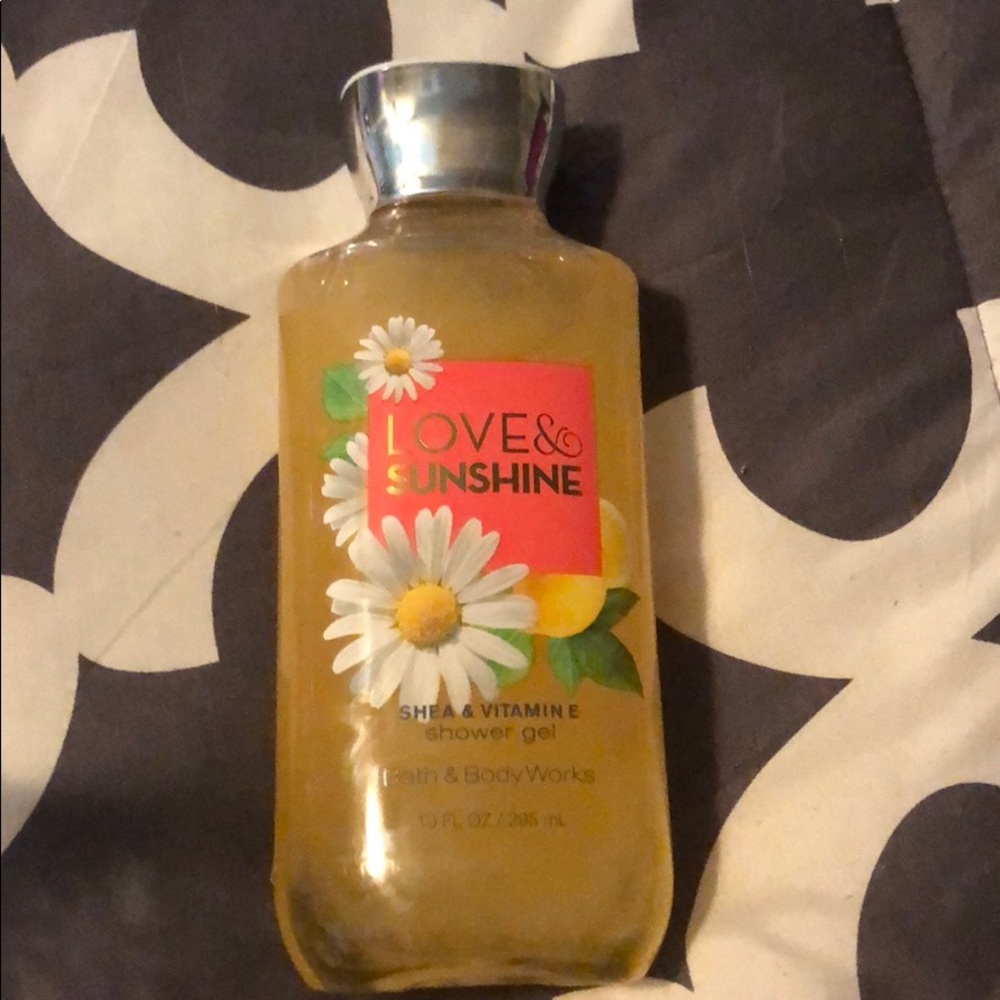 Love and sunshine shower gel- bath and body works